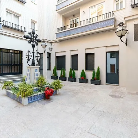 Appartamento Unique Homes Setas, Plaza De San Pedro 6 Pax *